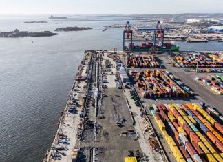 Port of Gothenburg signs EUR 18 million dredging contract for major fairway deepening project