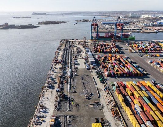 Port of Gothenburg signs EUR 18 million dredging contract for major fairway deepening project